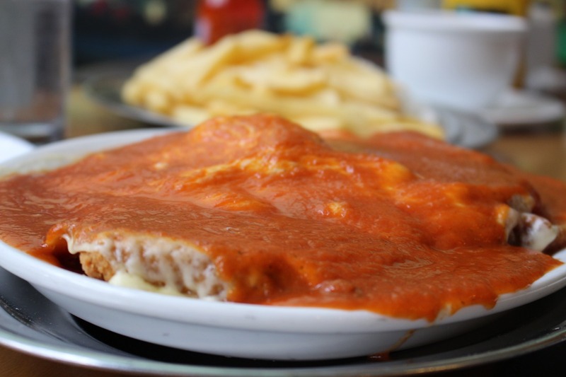 Dunguinhas celebra 30 anos como destaque no roteiro gastronômico da zona norte de SP